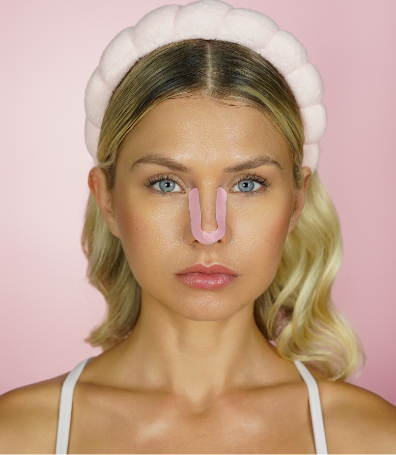 1. Use the long strip to create a U shape under the tip.